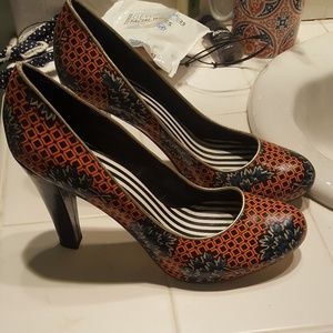 Vibrant Statement Heels